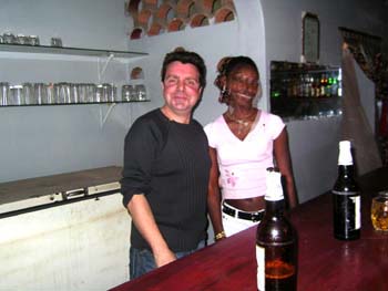 le point accueil restaurant à Dakar